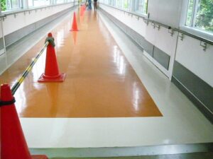 昭島市医療施設　剥離清掃