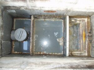 グリストラップ清掃（東大和市福祉施設）