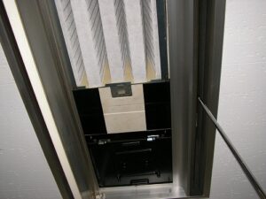 立川市商用ビルディング　空調機点検