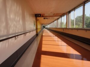 埼玉県　所沢市　病院医療施設　日常清掃　　廊下