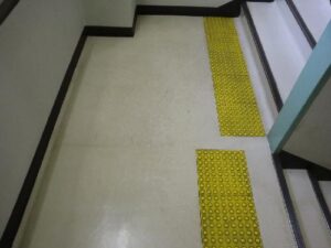 埼玉県　所沢市　大型医療施設　剥離洗浄