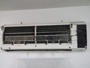 豊島区池袋オフィス　エアコンフィルター清掃