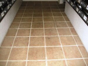 都内　マンション共用部　床面洗浄作業