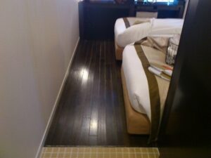 新宿区　ビジネスホテル客室床面洗浄