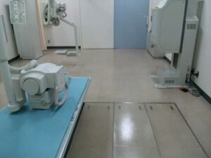 東京都　品川区　病院撮影室　床清掃ワッス仕上げ