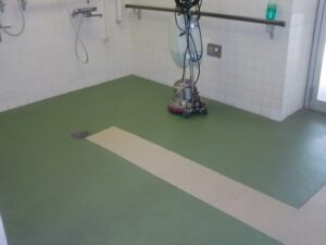 新宿区　医療施設の石材床清掃