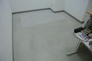 東京都立川のクリニック　床ワックス　清掃